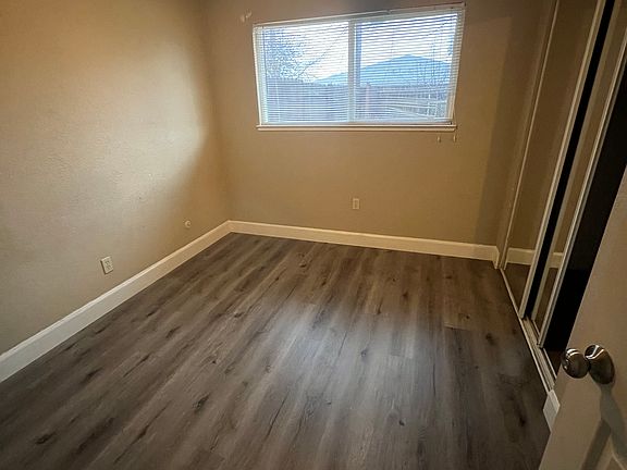 4th image of 10178 Crawford Way