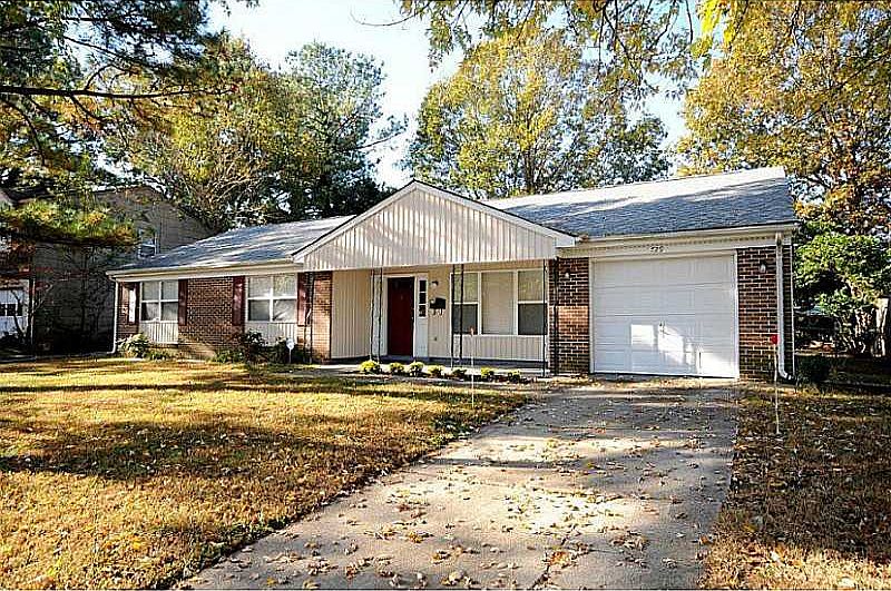 1st image of 729 Bishop Dr