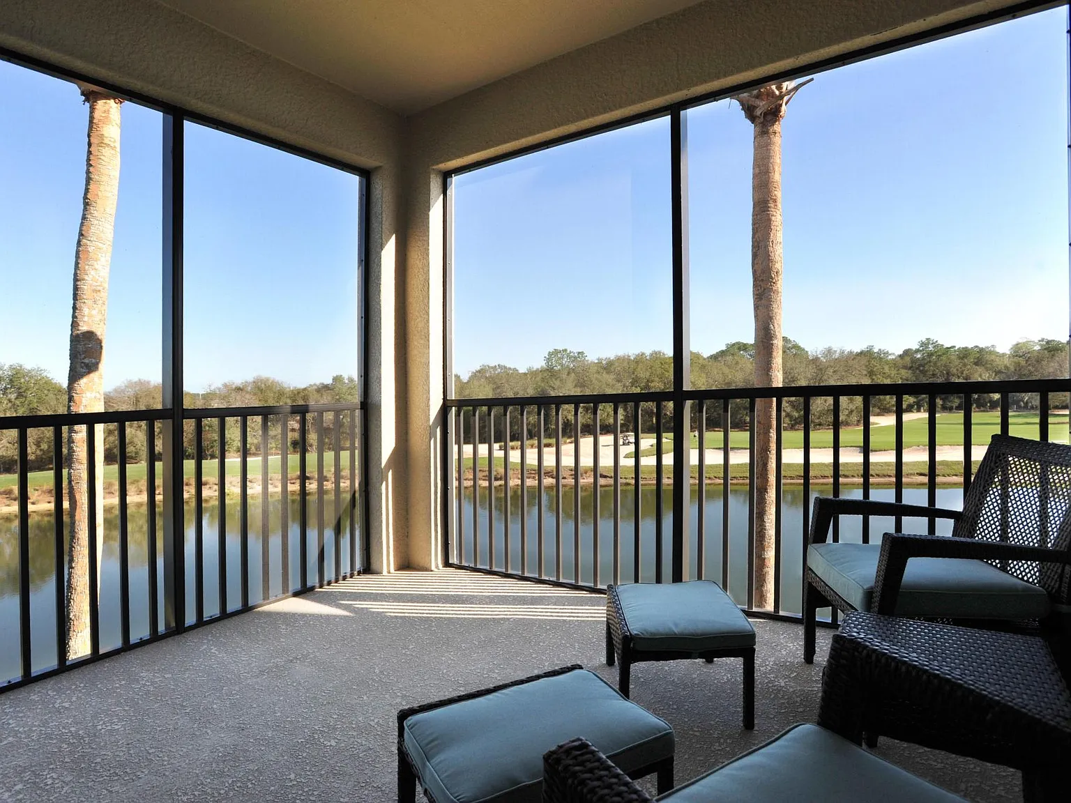 3 bed, 1284 sqft, $2,950 — Photo 1