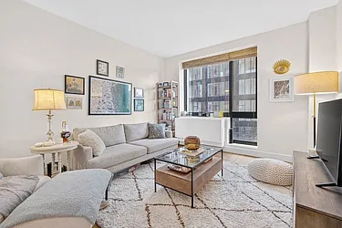 25-21 43rd Avenue, #302