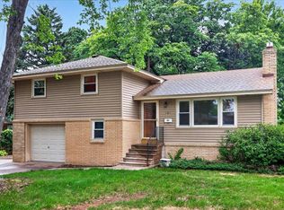 561 54th Ave NE, Fridley, MN 55421