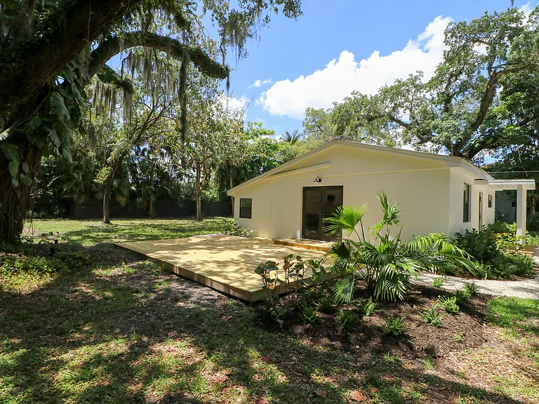 2101 Riverland Rd — Photo 20