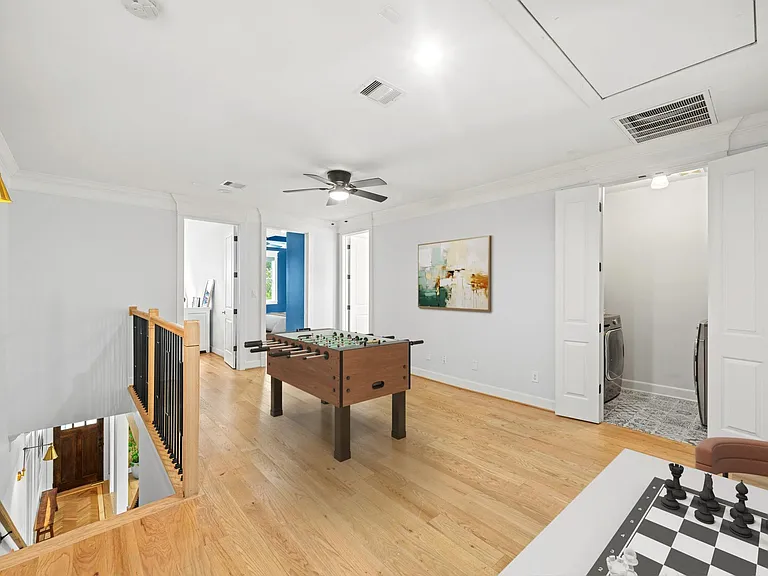 301 Cordell St — Photo 15