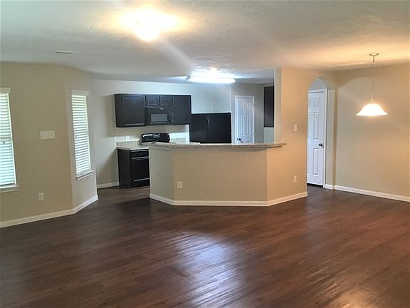 4th image of 22311 Queenbury Hills Dr