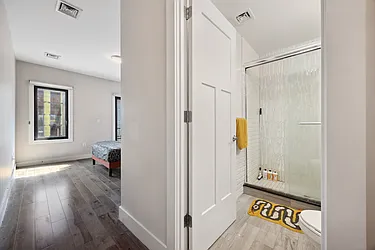 Rented by Safdie Realty Group