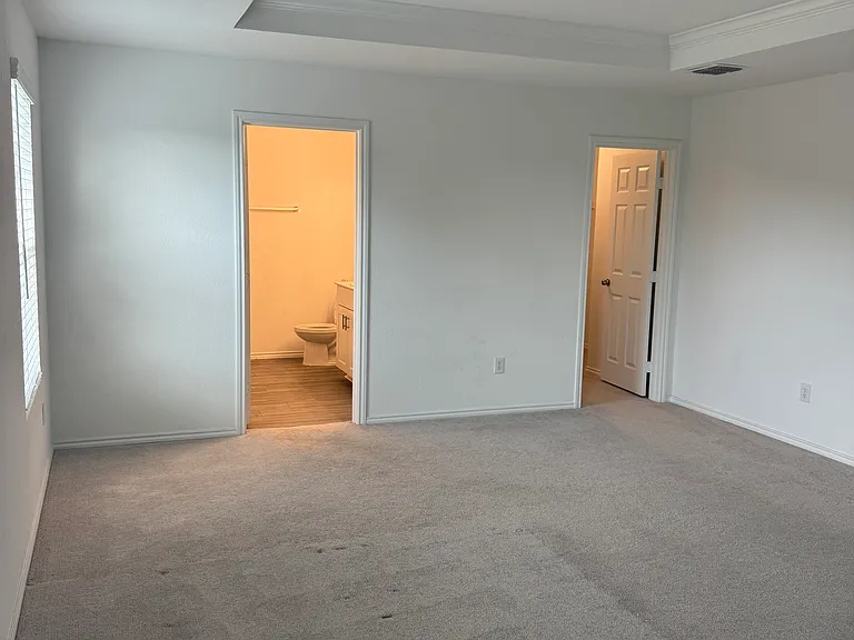 528 Lake Erie Dr — Photo 18
