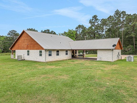 3rd image of 413 Barnett Ln