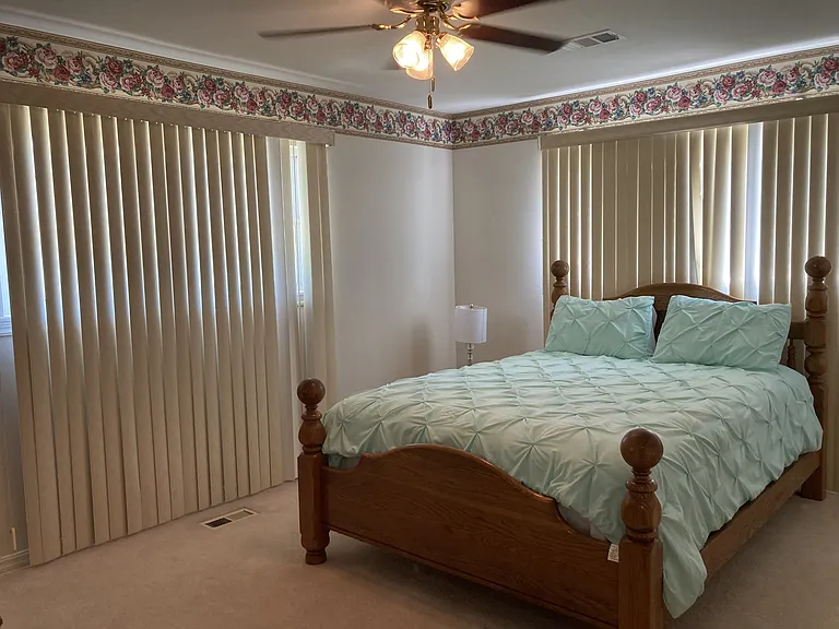 927 Skyline Dr — Photo 25