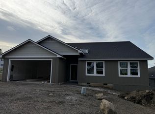 3362 Viewpoint Dr, Medford, OR 97504