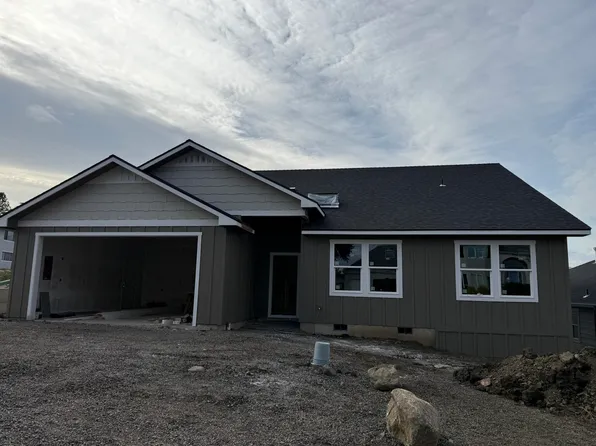 3362 Viewpoint Dr, Medford, OR 97504