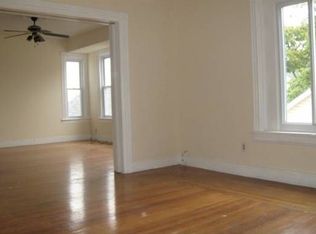 29 Hawes St #2, Pawtucket, RI 02860