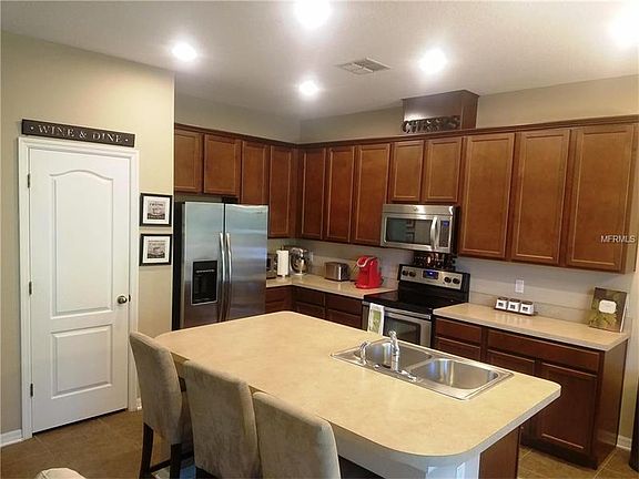 3rd image of 219 Maybeck Ct
