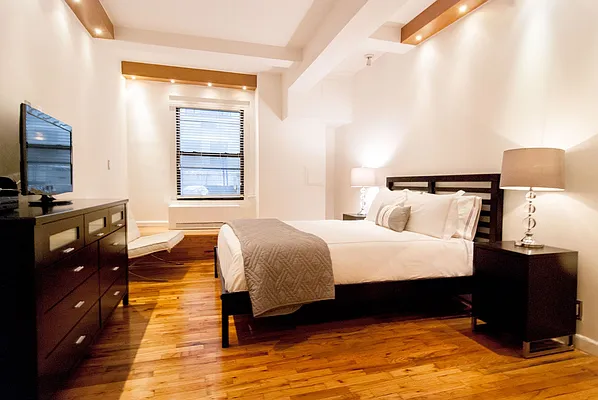 Rented by WAM Partners - William Moses Co. | media 32