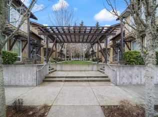 325 Tormey Ln NE #1B-1BA-923SQFT, Bainbridge Island, WA 98110