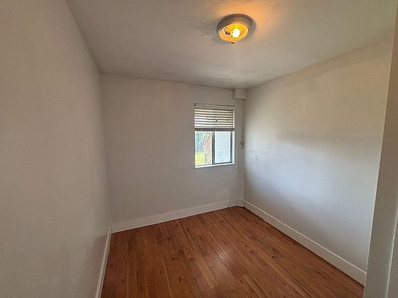 5th image of 19928 68th Ave