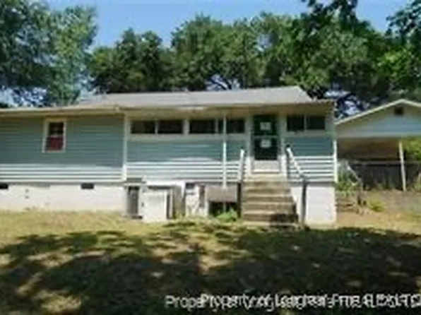 613 McNair Ave, Laurinburg, NC 28352