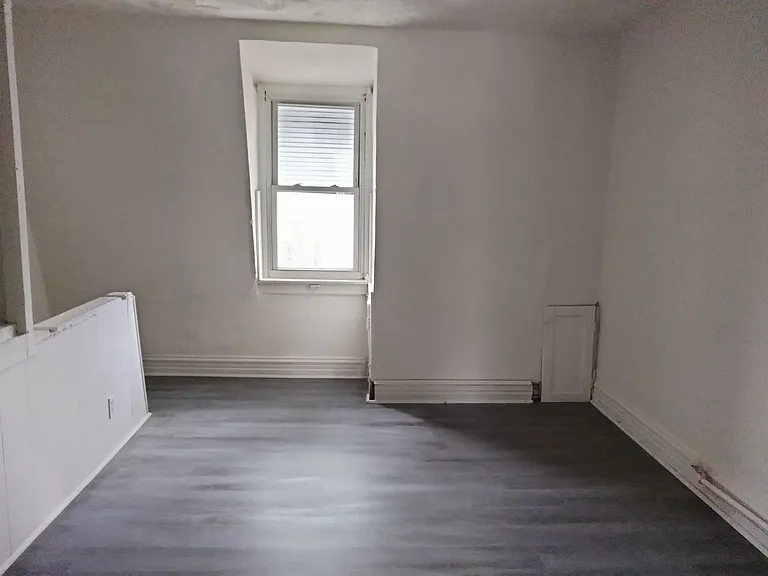 530 N Fountain St — Photo 13