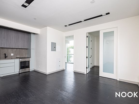 2nd image of 225 Winthrop St APT 4F