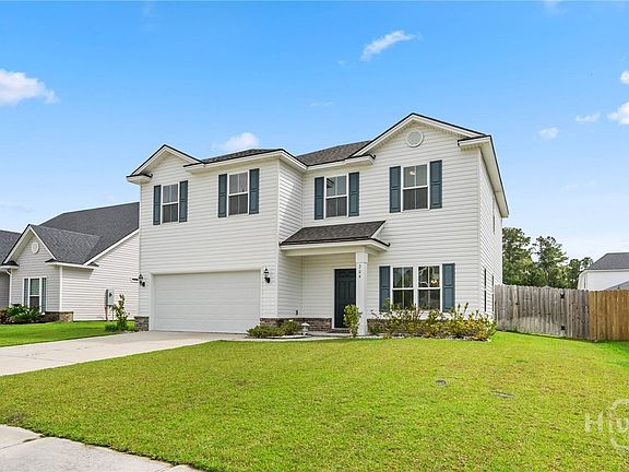 2nd image of 204 Alyssa Avenue