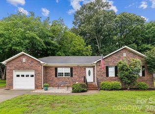 10821 S Hampton Dr, Charlotte, NC 28227