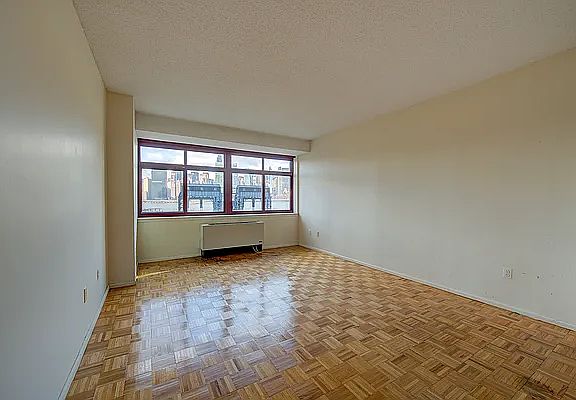 4th image of 4-74 48th Ave #3B