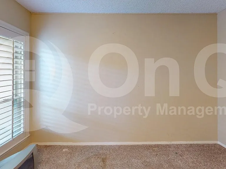 5809 Chimney Wood Cir — Photo 7