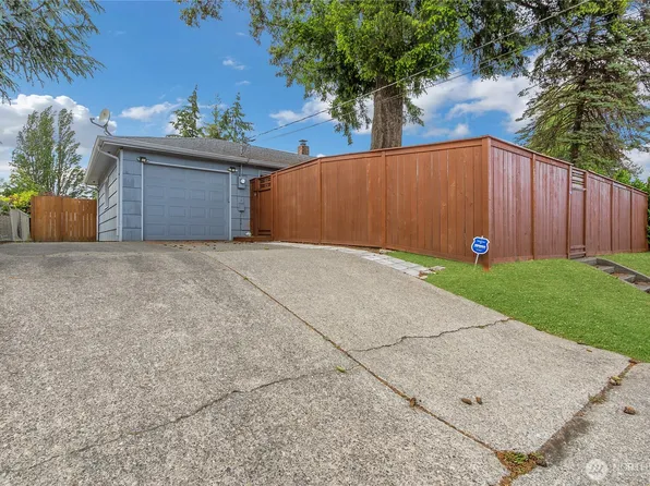 1812 S Sprague Avenue, Tacoma, WA 98405