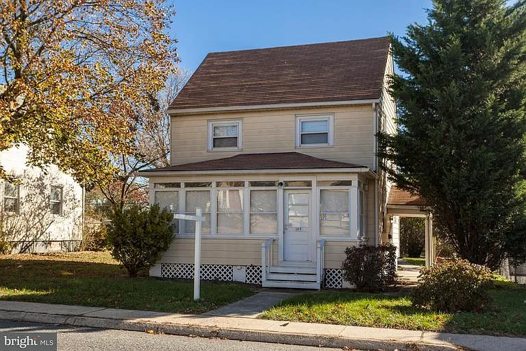 109 Post Rd photo 1
