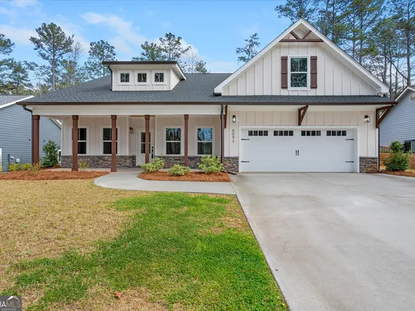 6093 Wayfarer Dr, Villa Rica, GA 30180