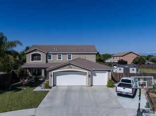 908 W Elkhorn Ct, Visalia, CA 93277