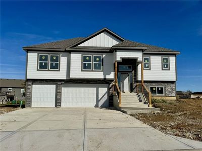 15610 Sheridan Ct, Basehor, KS, 66007