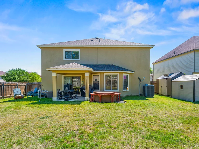 408 Fallen Leaf Ln — Photo 26
