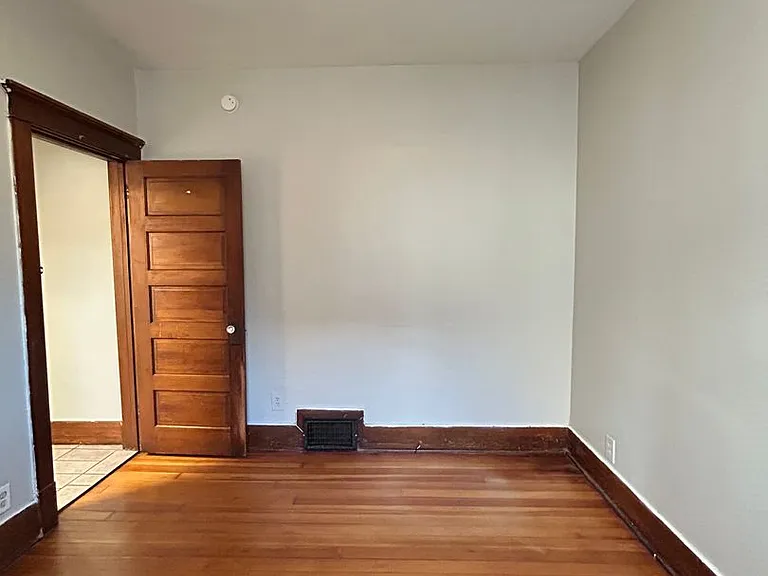 2419 Poppleton Ave — Photo 14