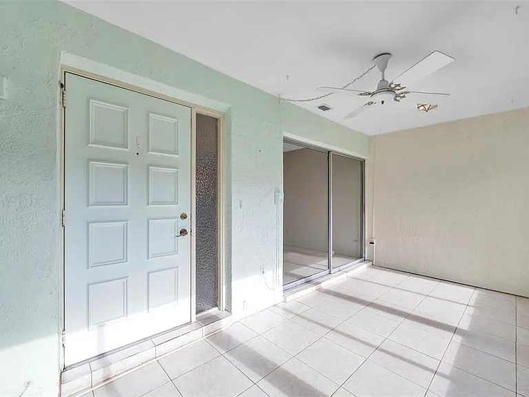 2291 Shelly Dr #D — Photo 34