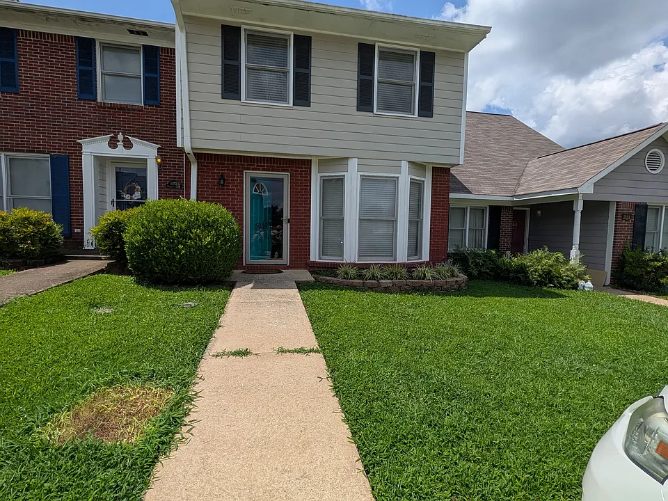5008 Cheshire Ct