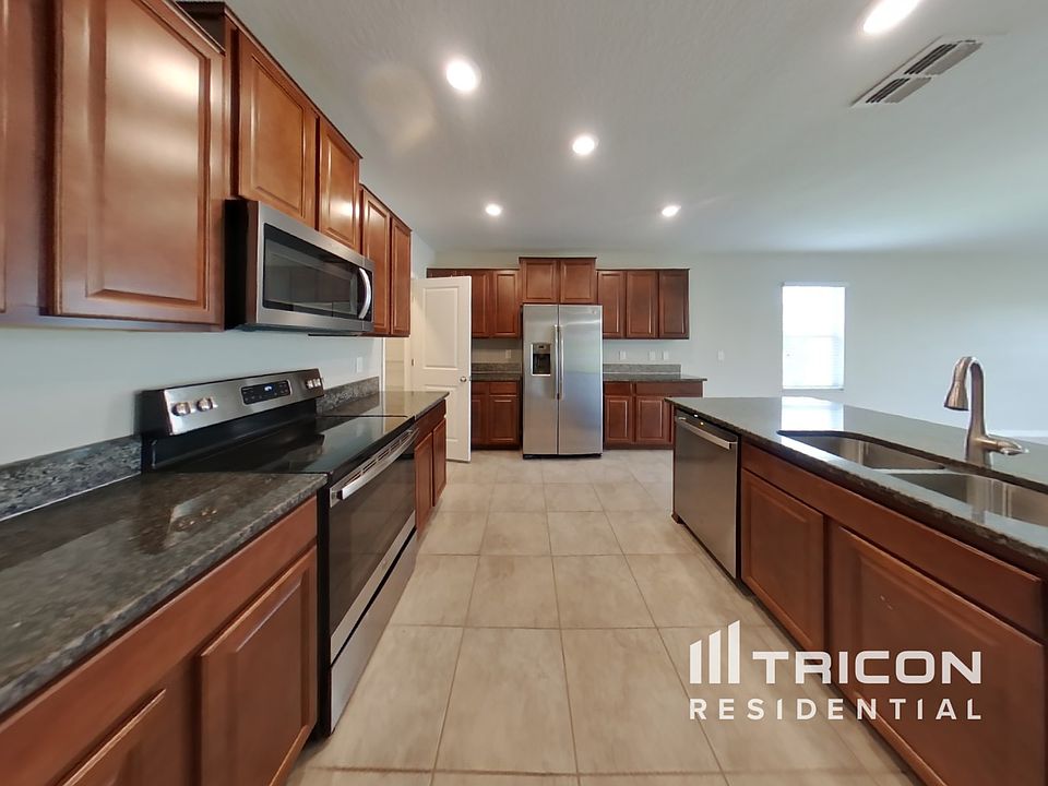 1st image of 10408 Fairy Moss Ln