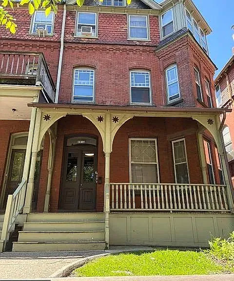 3316 Arch St #2F — Photo 1