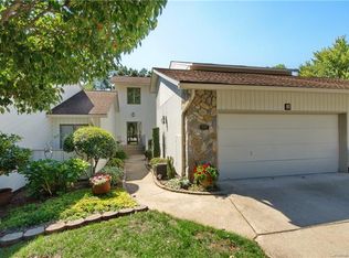 127 Cloverleaf Ln, Asheville, NC 28803