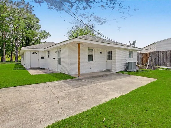 1900 Ree Rd, Chalmette, LA 70043