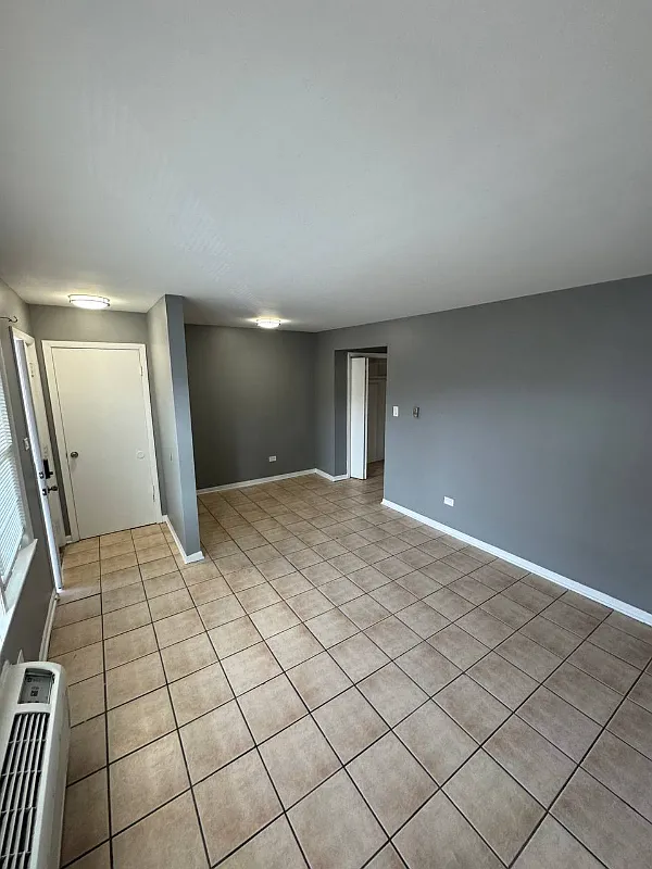 1 bed, 700 sqft, $1,250 — Photo 4