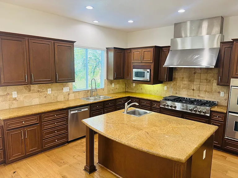 3273 Canopy Dr — Photo 9
