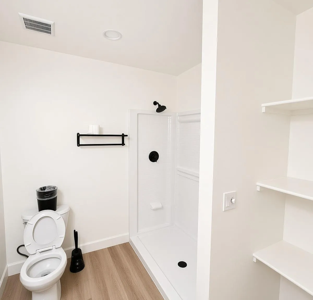 4 bed, 4.0 bath, 2131 sqft, $1,230 — Photo 2