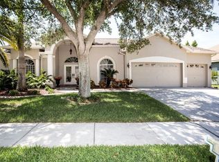 1337 Highwood Pl, Zephyrhills, FL 33543