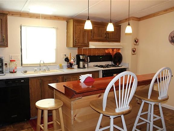 4th image of 142 Trinity Dr