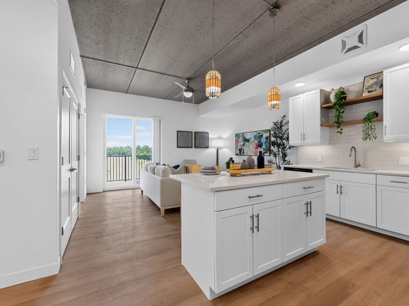 890 Central Ave #4343