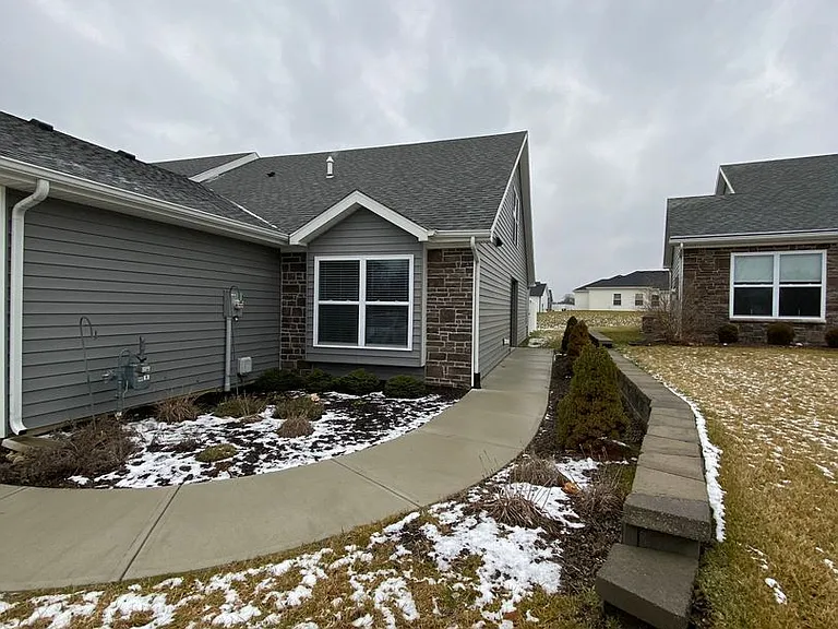 3957 Gussie Ct — Photo 36