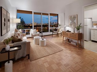 299 Roehampton Ave #2009, Toronto, ON M4P 1S2