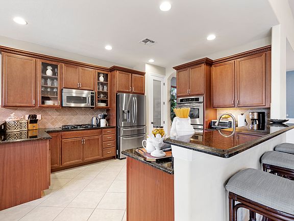 4th image of 19760 Maddelena Cir