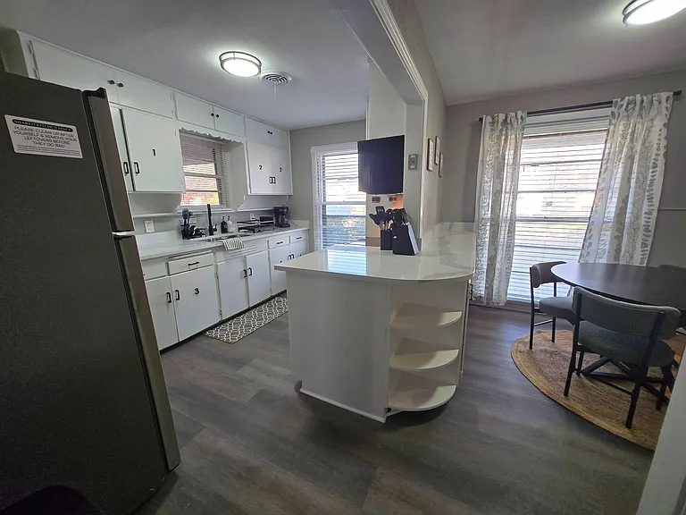 Kitchen/dining