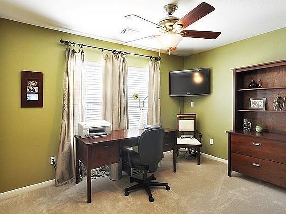 2nd image of 2728 Bond Dr #30C